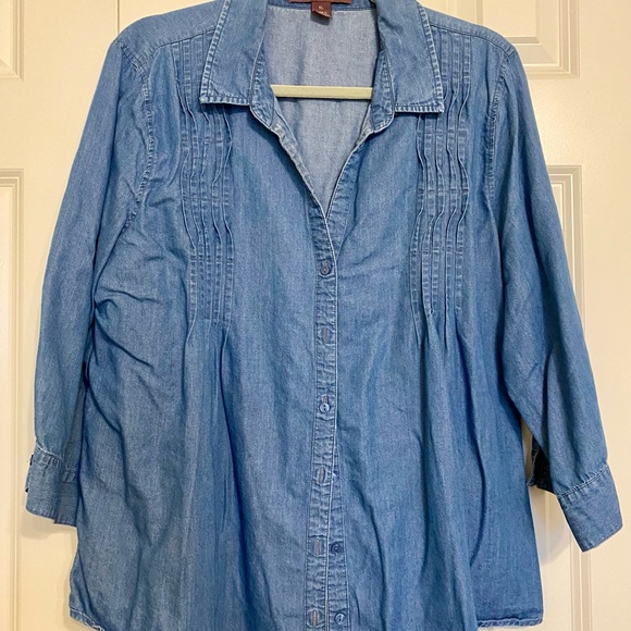 Gloria Vanderbilt Tops - Chambray Top